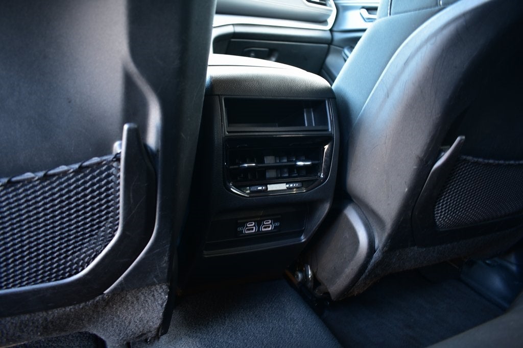 2023 Jeep Grand Cherokee Laredo 4x4