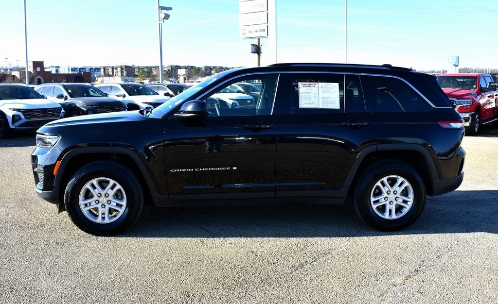 2023 Jeep Grand Cherokee Laredo 4x4