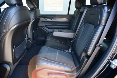 2025 Jeep Grand Cherokee L Altitude X 4x4