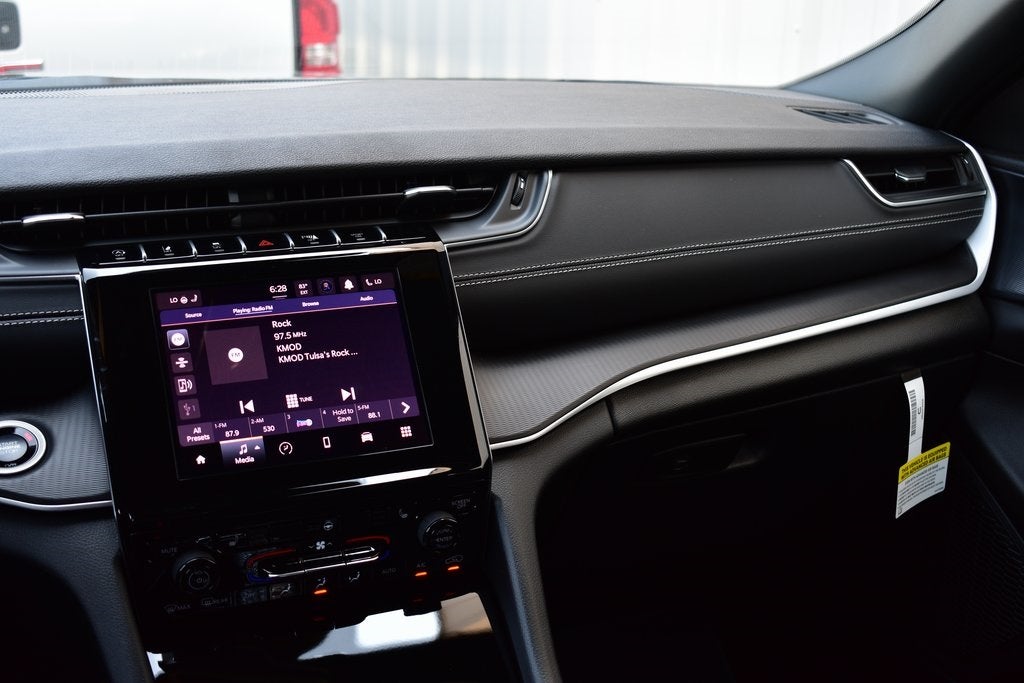 2025 Jeep Grand Cherokee L Altitude X 4x4