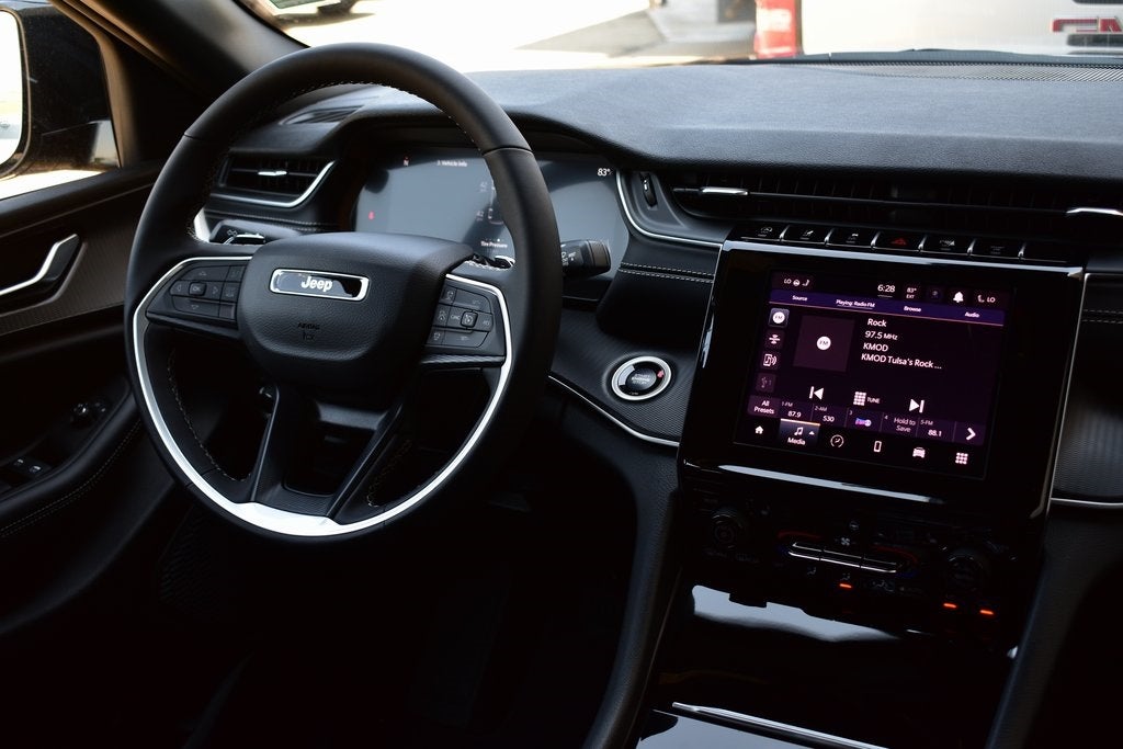 2025 Jeep Grand Cherokee L Altitude X 4x4