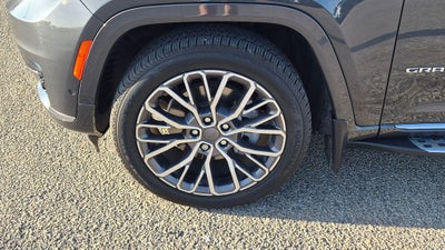 2022 Jeep Grand Cherokee L Summit