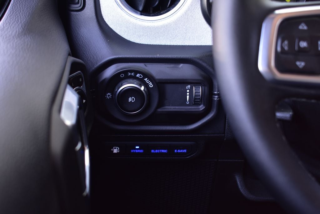 2025 Jeep Wrangler Sahara 4xe