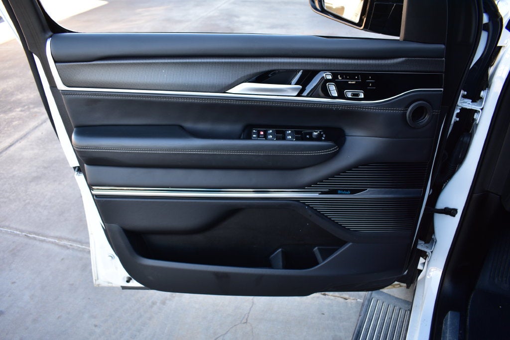 2024 Jeep Grand Wagoneer Series II Obsidian