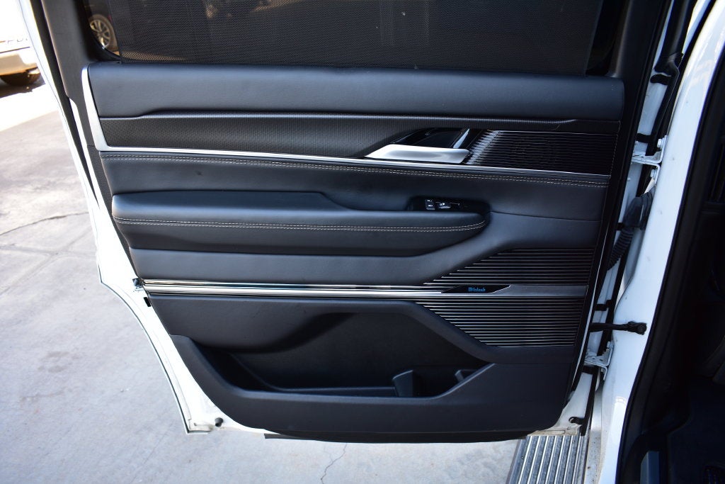 2024 Jeep Grand Wagoneer Series II Obsidian