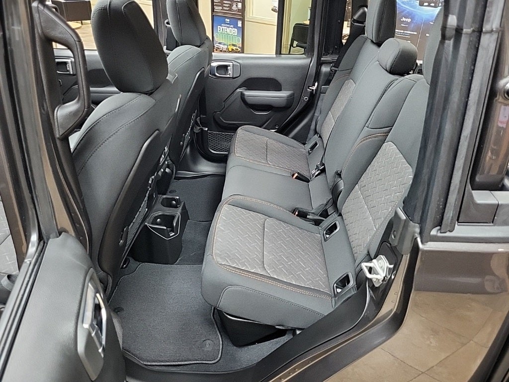 2025 Jeep Gladiator Mojave 4x4