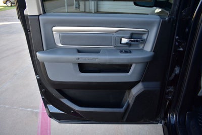 2020 RAM 1500 Classic SLT Crew Cab 4x4 w/5.7L Hemi