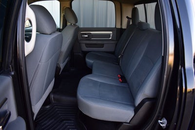 2020 RAM 1500 Classic SLT Crew Cab 4x4 w/5.7L Hemi