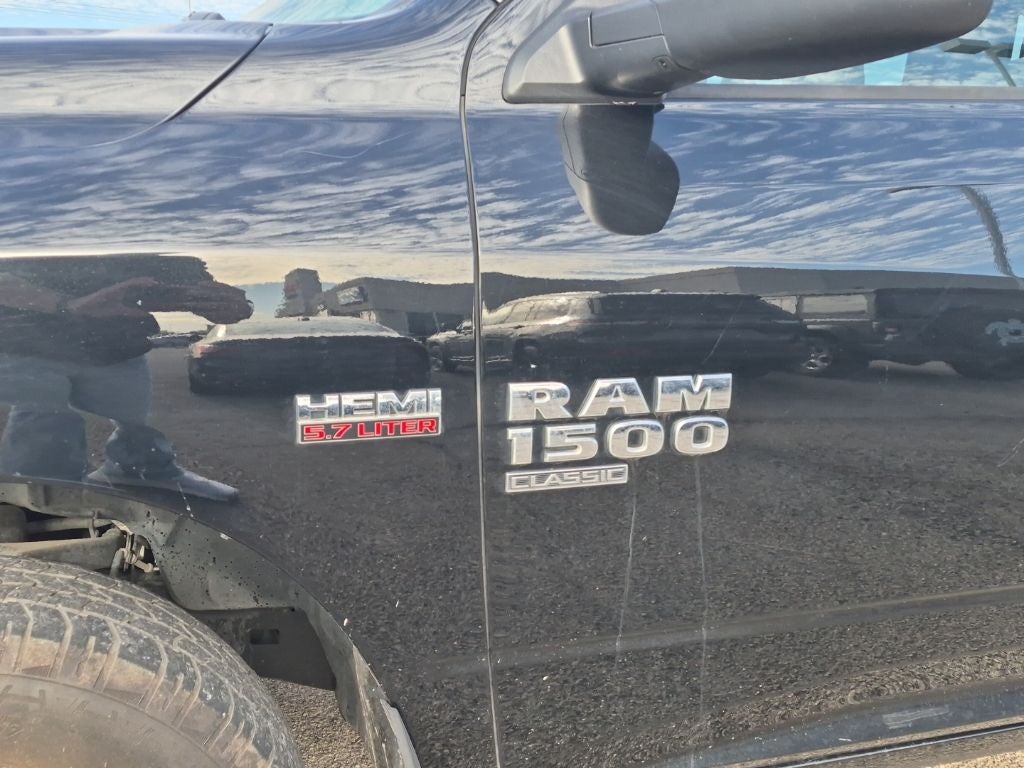 2020 RAM 1500 Classic SLT Crew Cab 4x4