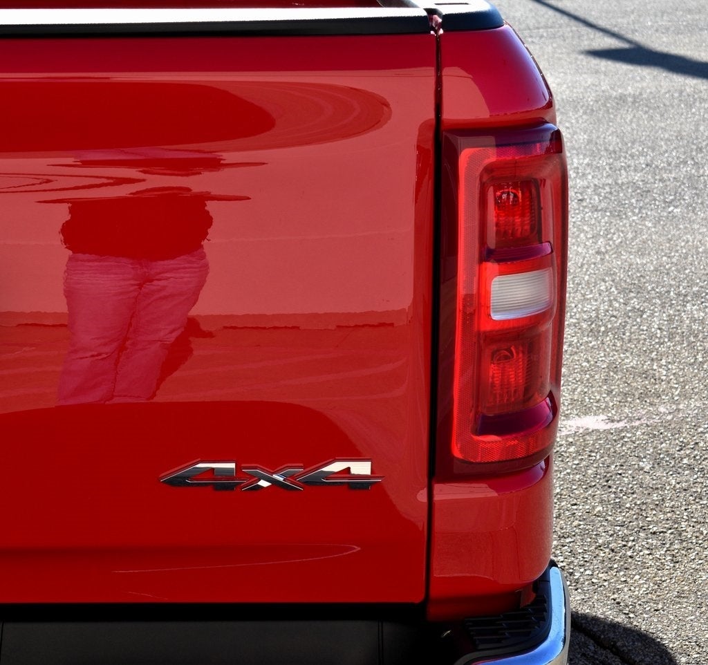 2025 RAM 1500 Big Horn/Lone Star Crew Cab 4x4 5'7" Box