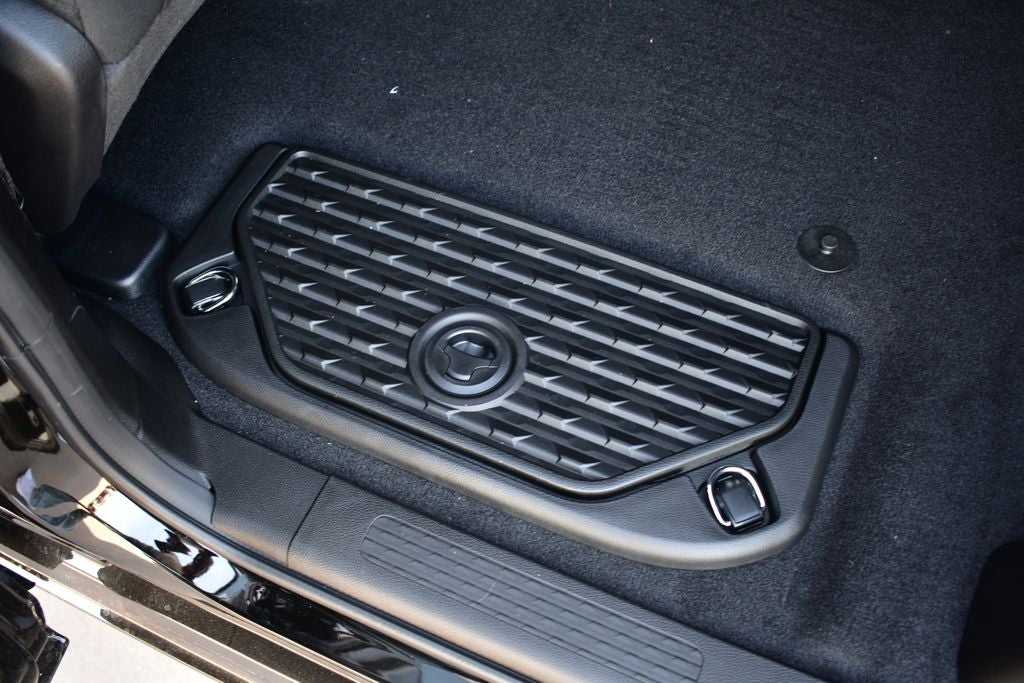 2026 RAM 1500 Big Horn/Lone Star Crew Cab 4x4 Night Edition w/5.7L Hemi