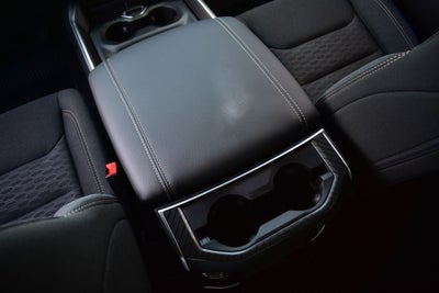 2026 RAM 1500 Big Horn/Lone Star Crew Cab 4x4 Night Edition w/5.7L Hemi