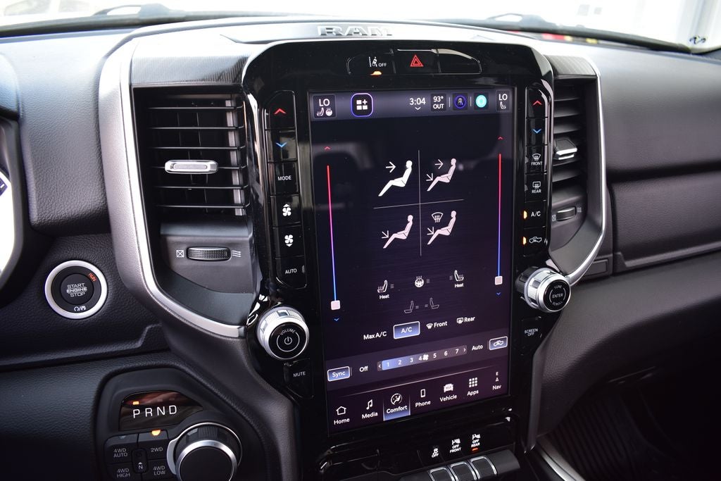 2026 RAM 1500 Big Horn/Lone Star Crew Cab 4x4 Night Edition w/5.7L Hemi