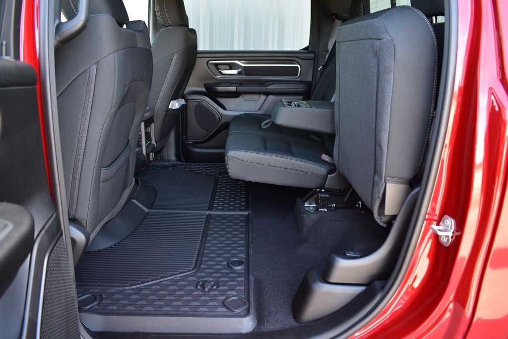 2026 RAM 1500 Big Horn/Lone Star Crew Cab 4x4 Night Edition