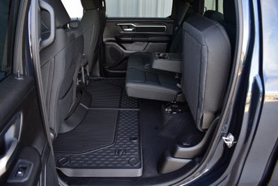 2026 RAM 1500 Big Horn/Lone Star Crew Cab 4x4 Night Edition w/5.7L Hemi