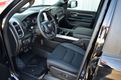 2026 RAM 1500 Big Horn/Lone Star Crew Cab 4x4 Night Edition w/5.7L Hemi