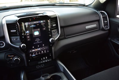 2026 RAM 1500 Big Horn/Lone Star Crew Cab 4x4 Night Edition w/5.7L Hemi