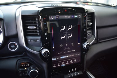 2026 RAM 1500 Big Horn/Lone Star Crew Cab 4x4 Night Edition w/5.7L Hemi