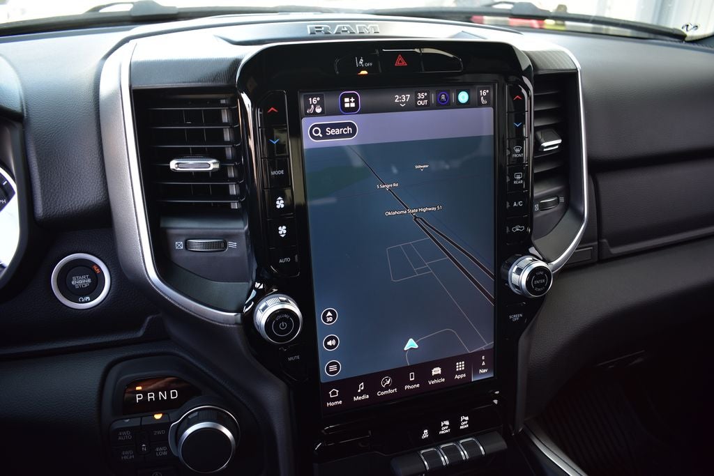 2026 RAM 1500 Big Horn/Lone Star Crew Cab 4x4 Night Edition w/5.7L Hemi