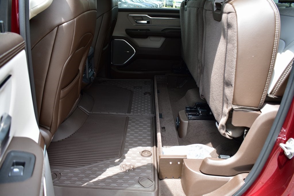 2025 RAM 1500 Laramie Crew Cab 4x4 5'7" Box