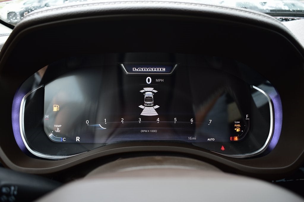 2025 RAM 1500 Laramie Crew Cab 4x4 5'7" Box