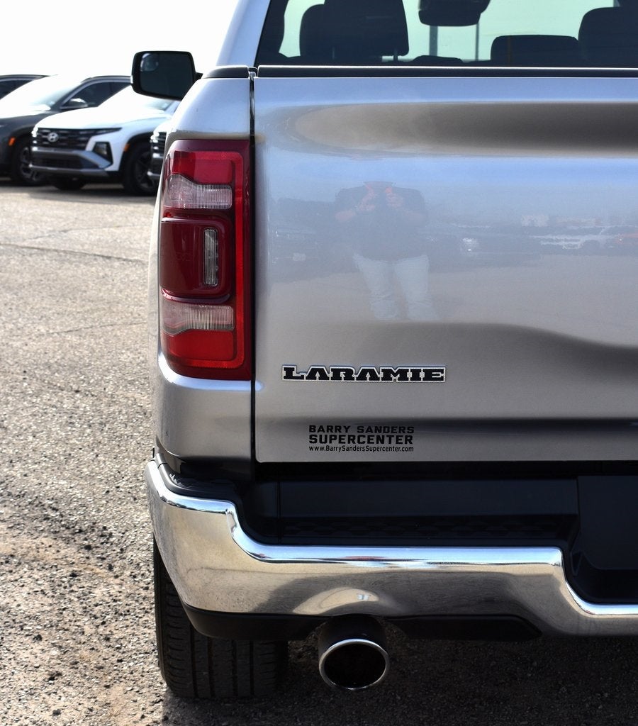 2023 RAM 1500 Laramie Crew Cab 4x4 w/5.7L Hemi