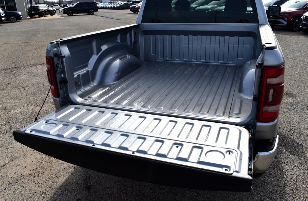 2023 RAM 1500 Laramie Crew Cab 4x4 w/5.7L Hemi