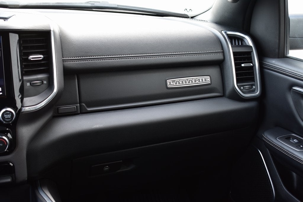 2023 RAM 1500 Laramie Crew Cab 4x4 w/5.7L Hemi