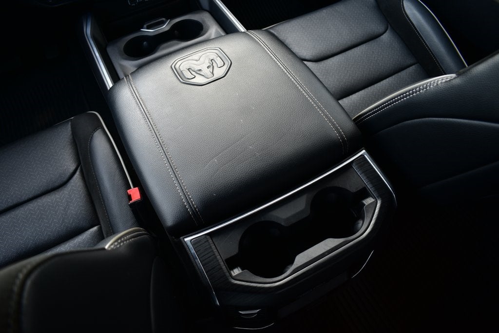 2023 RAM 1500 Laramie Crew Cab 4x4 w/5.7L Hemi