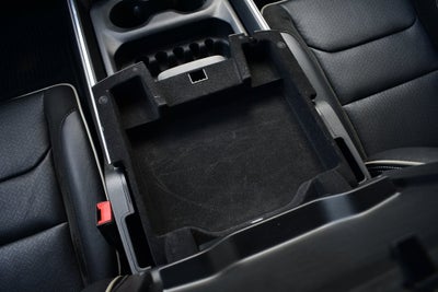 2023 RAM 1500 Laramie Crew Cab 4x4 w/5.7L Hemi