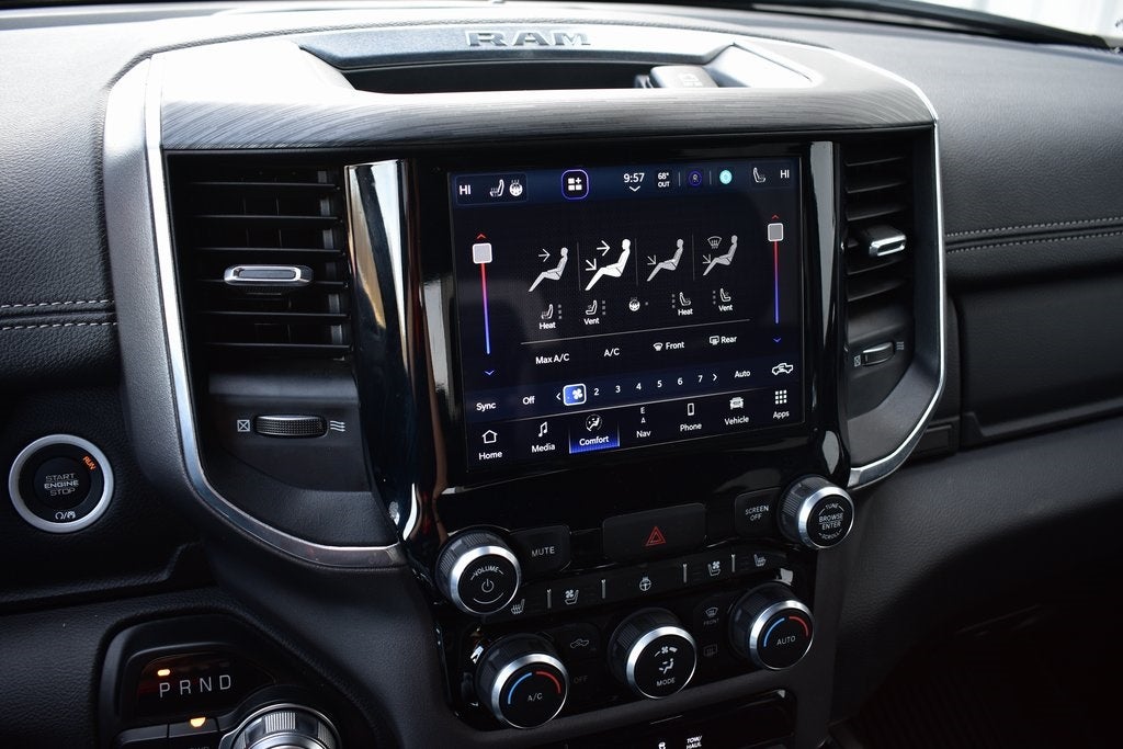 2023 RAM 1500 Laramie Crew Cab 4x4 w/5.7L Hemi