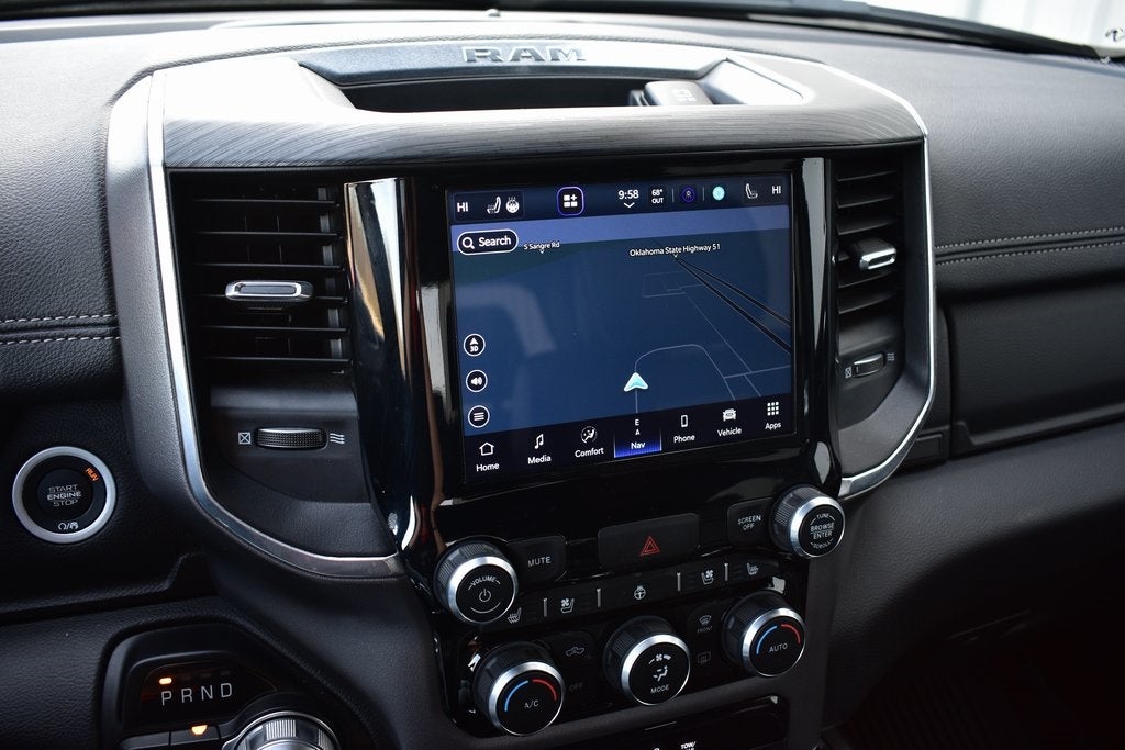 2023 RAM 1500 Laramie Crew Cab 4x4 w/5.7L Hemi