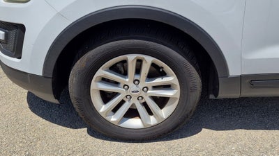 2017 Ford Explorer Base