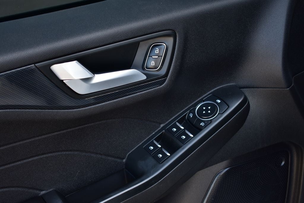 2023 Ford Escape Hybrid ST-Line