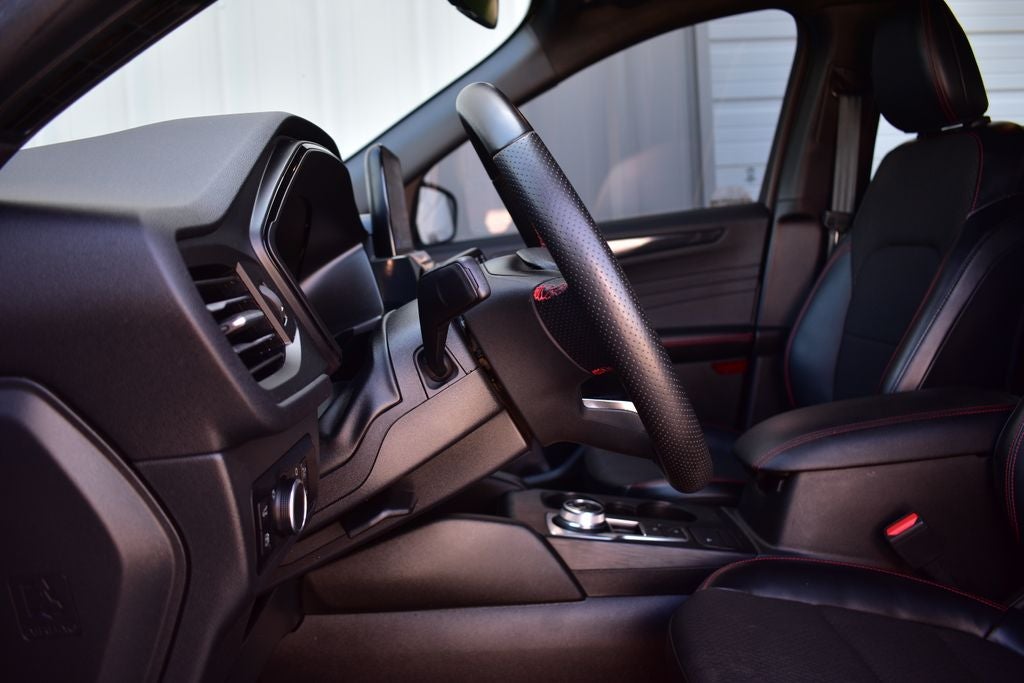 2023 Ford Escape Hybrid ST-Line