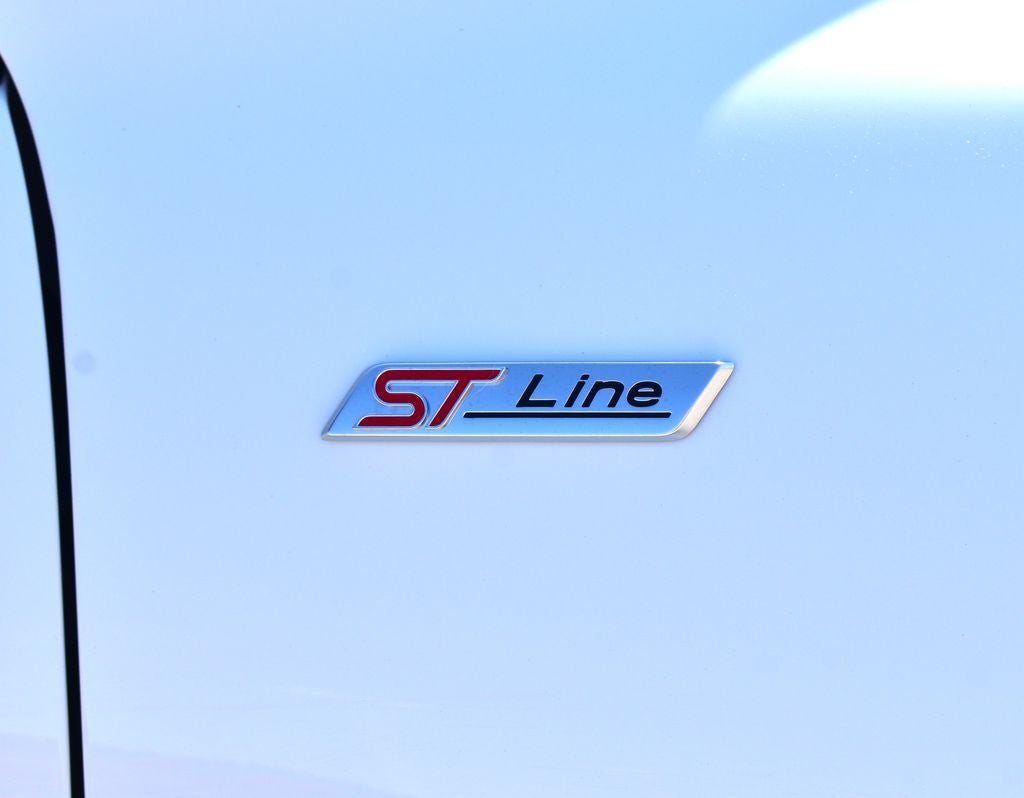 2023 Ford Escape Hybrid ST-Line