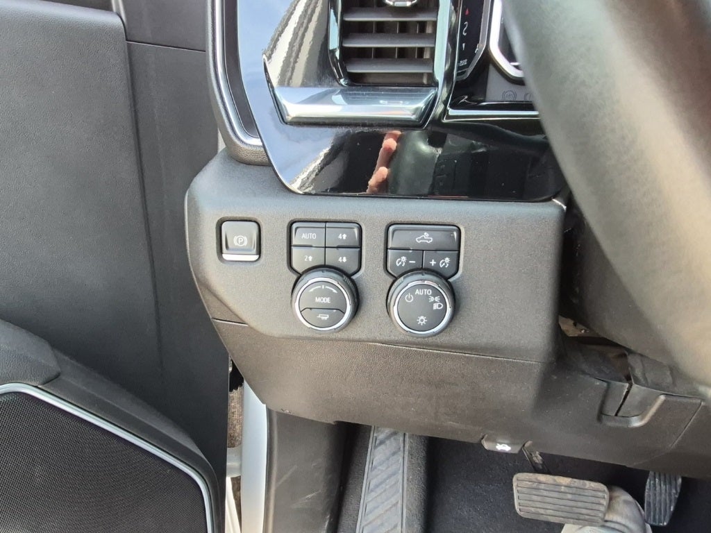 2025 Chevrolet Silverado 1500 LT Z71 Crew Cab 4x4