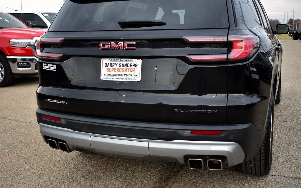2024 GMC Acadia Elevation