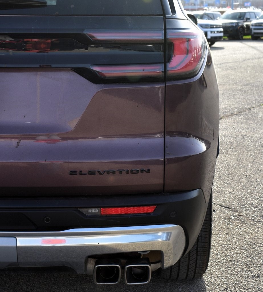 2025 GMC Acadia Elevation