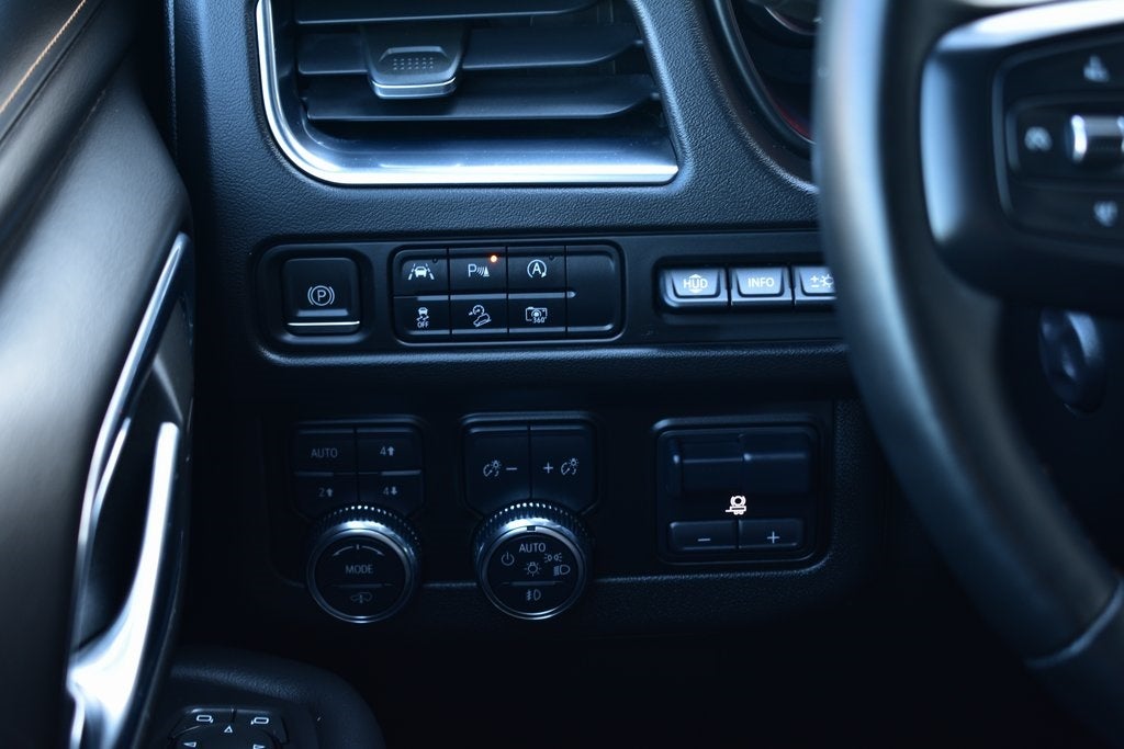 2023 GMC Yukon XL AT4