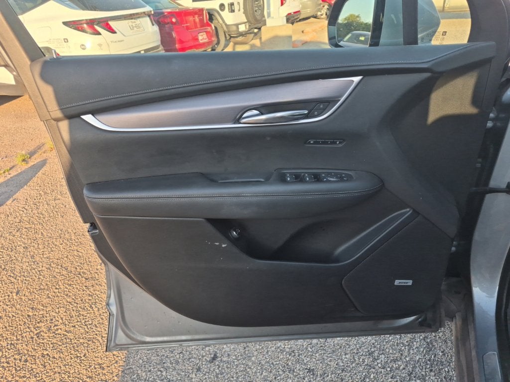 2024 Cadillac XT6 Luxury