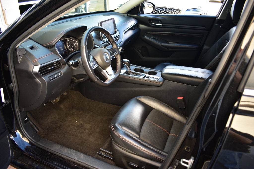 2022 Nissan Altima 2.5 SR