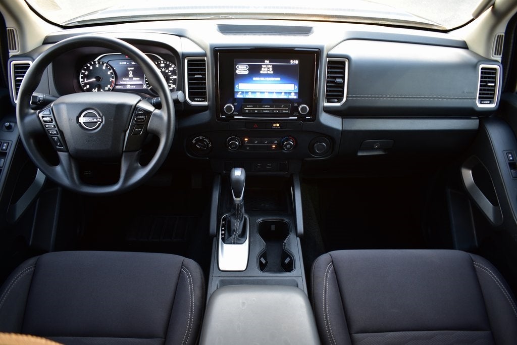 2022 Nissan Frontier SV Crew Cab 4x4