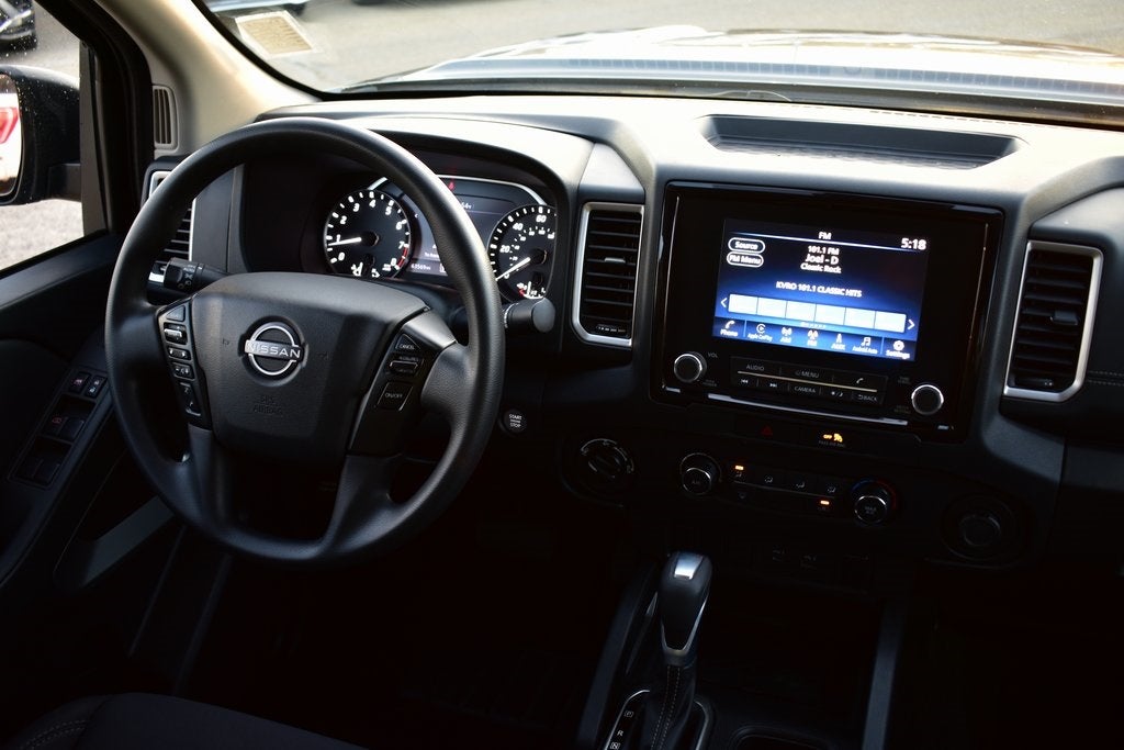 2022 Nissan Frontier SV Crew Cab 4x4