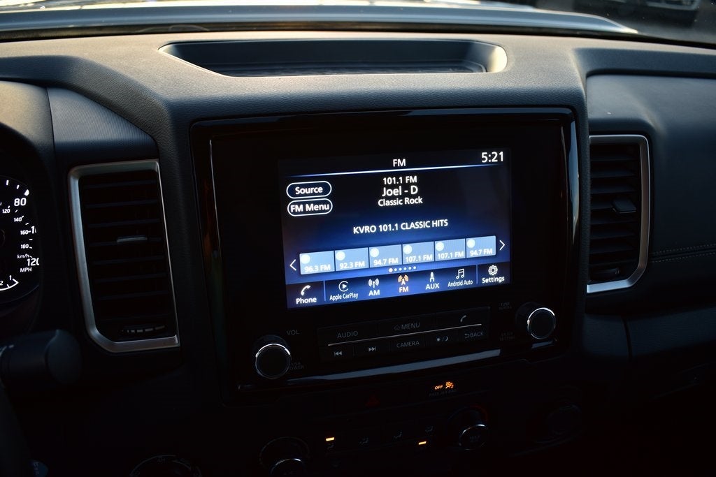 2022 Nissan Frontier SV Crew Cab 4x4