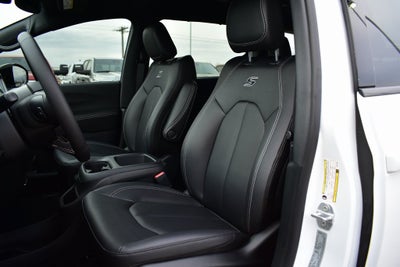 2026 Chrysler Pacifica Select S