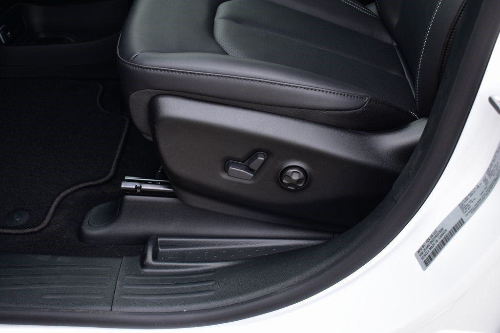 2026 Chrysler Pacifica Select S