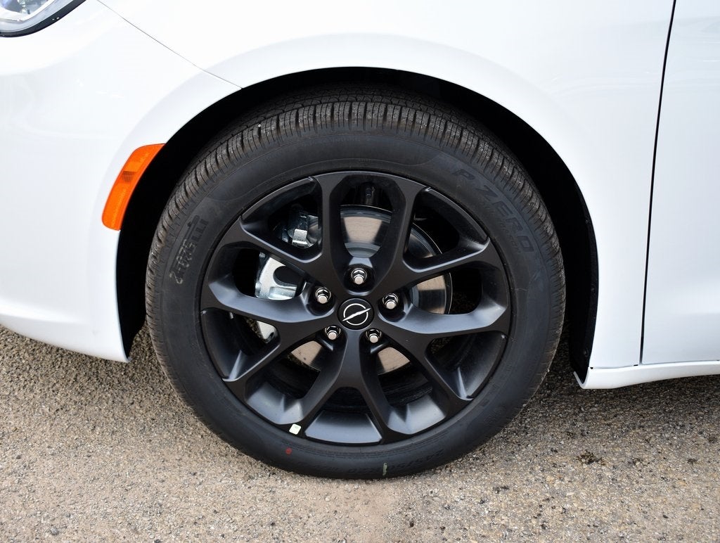 2026 Chrysler Pacifica Select S