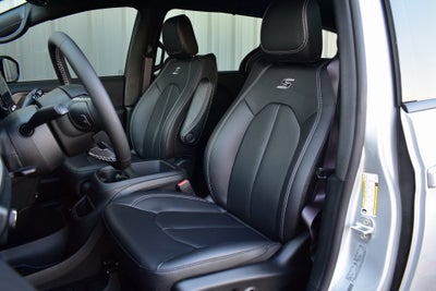 2026 Chrysler Pacifica Select S