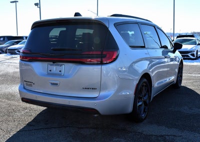 2026 Chrysler Pacifica Limited S